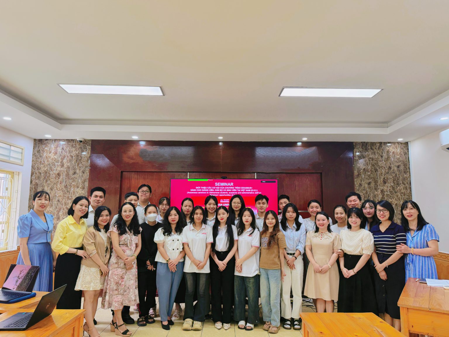 Trường Đại học Phú Xuân tổ chức Seminar "Giới thiệu các cơ hội của chương trình Erasmus+ dành cho giảng viên, cán bộ và sinh viên tại Việt Nam" trong khuôn khổ Dự án STRIVE